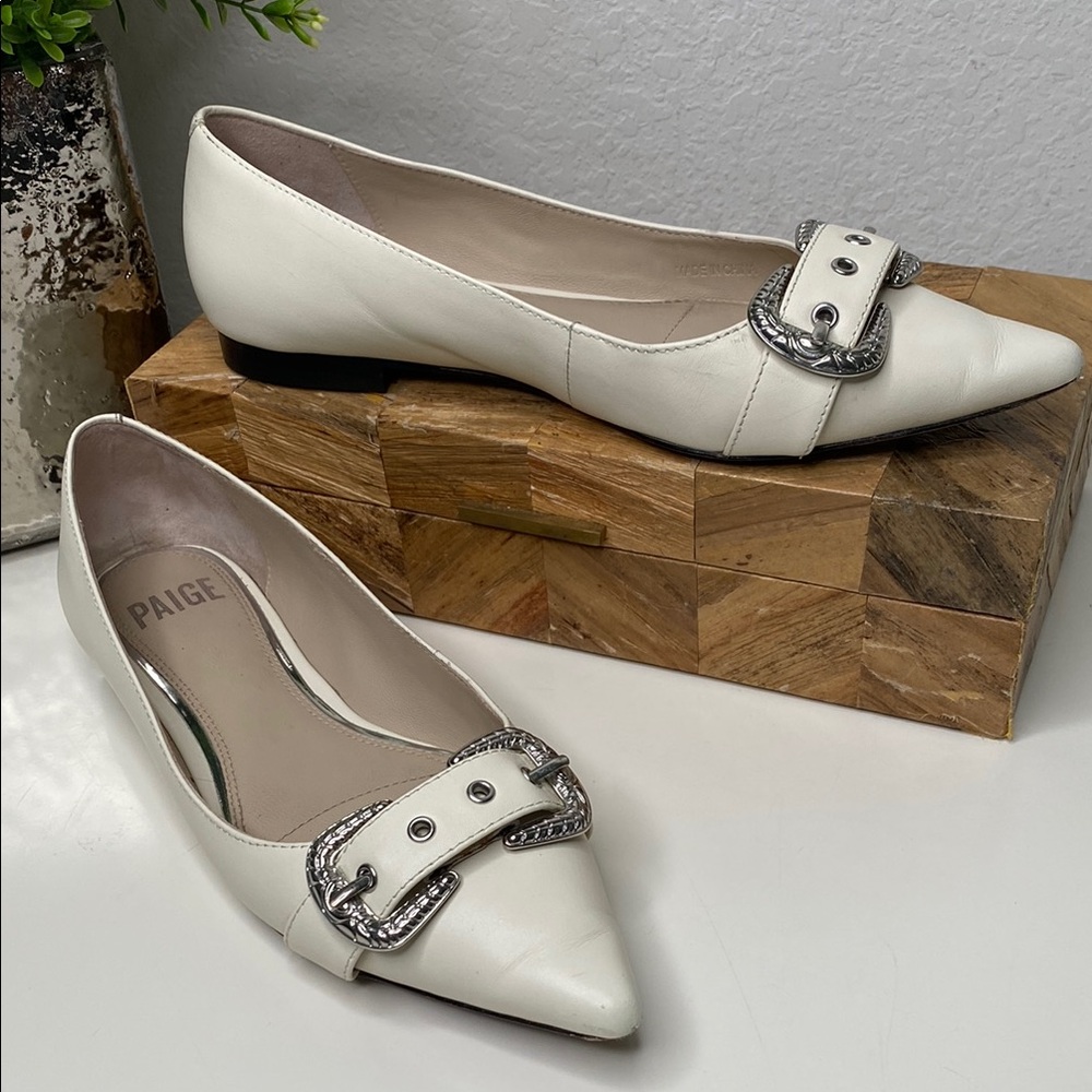 Paige Alisa Ballet Flat Pointed Toe Buckle Detail Bone And Silver Size 6.5
